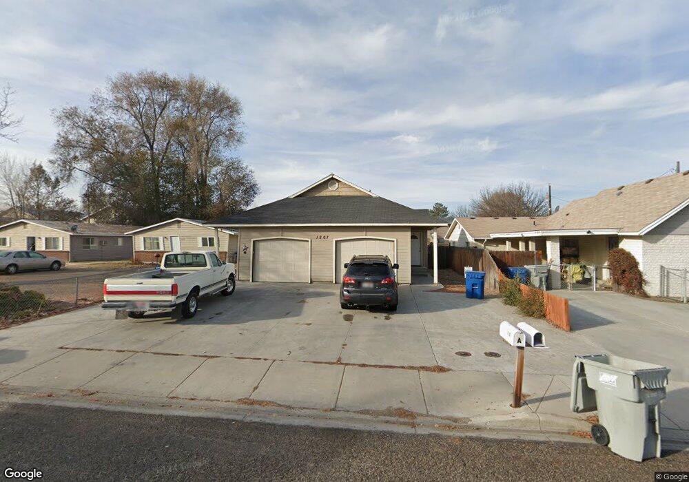 1207 Holly St, Nampa, ID 83686 - photo 1