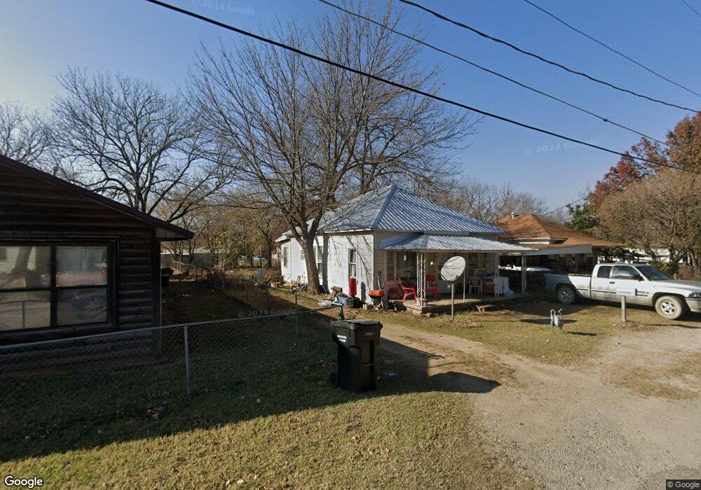 203 N Pecan St, Henryetta, OK 74437 - photo 1