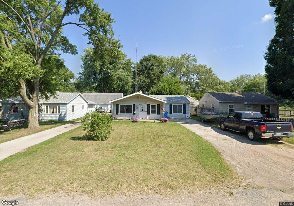 1817 Regent St, Niles, MI 49120 - photo 1