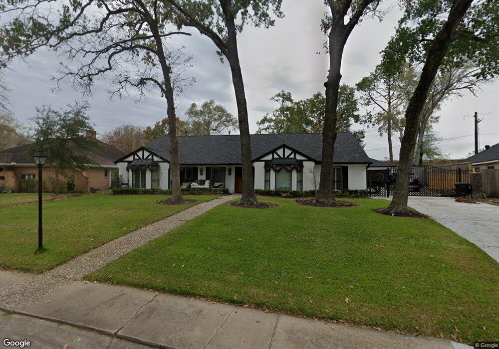 218 Briar Hill Dr, Houston, TX 77042 - photo 1
