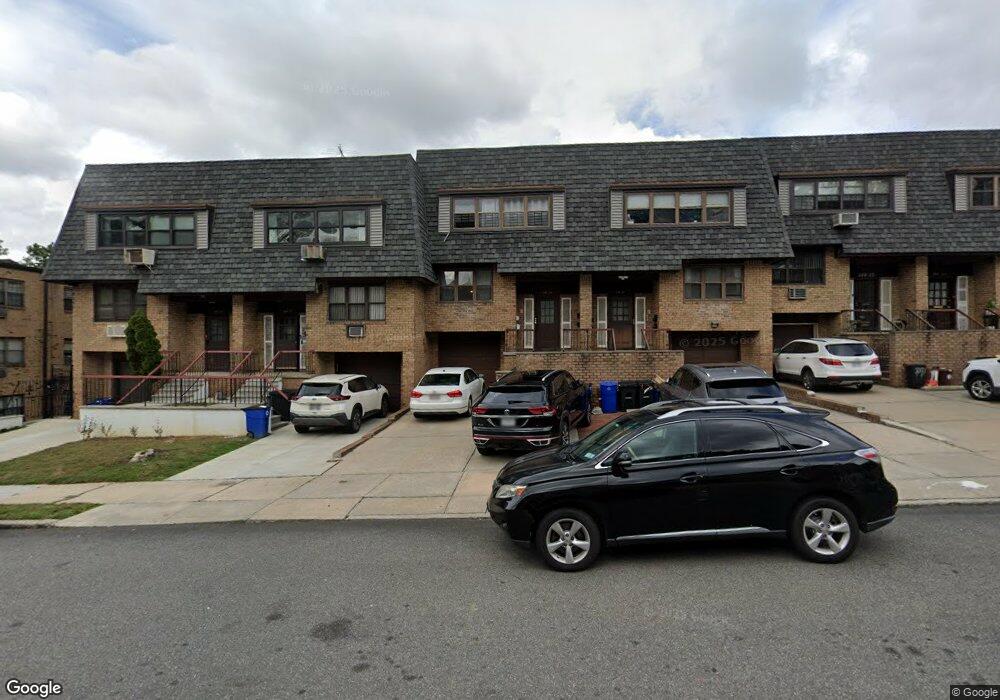 24019 70th Ave unit 1st Fl, Little Neck, NY 11362 - photo 1