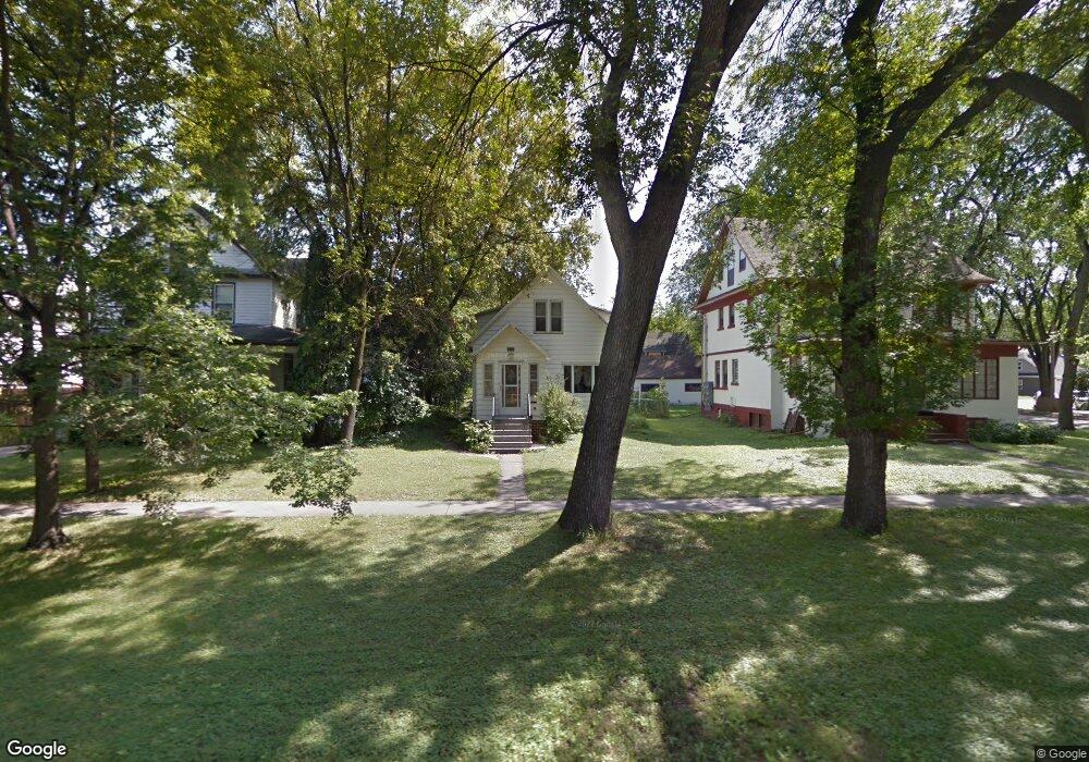 918 10th St S, Fargo, ND 58103 - photo 1