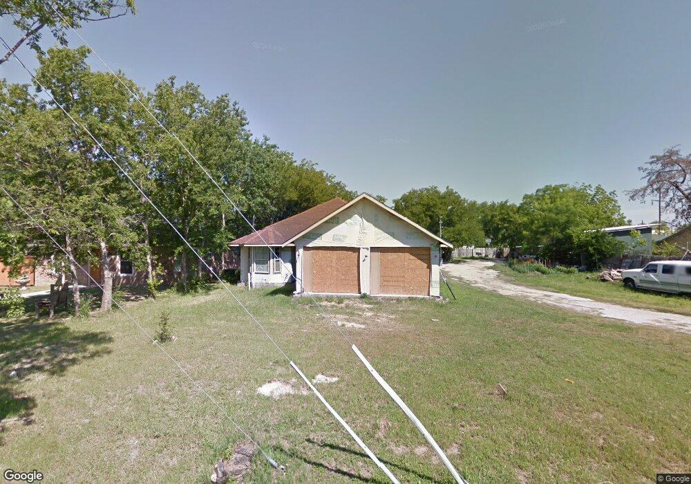 1004 W Crockett St, Ennis, TX 75119 - photo 1
