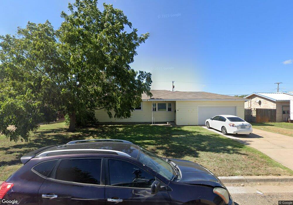 513 Cedar Ave, Dumas, TX 79029 - photo 1