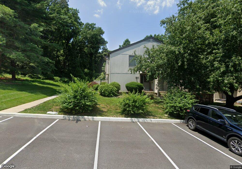 77 Eastford Ct, Parkville, MD 21234 - photo 1