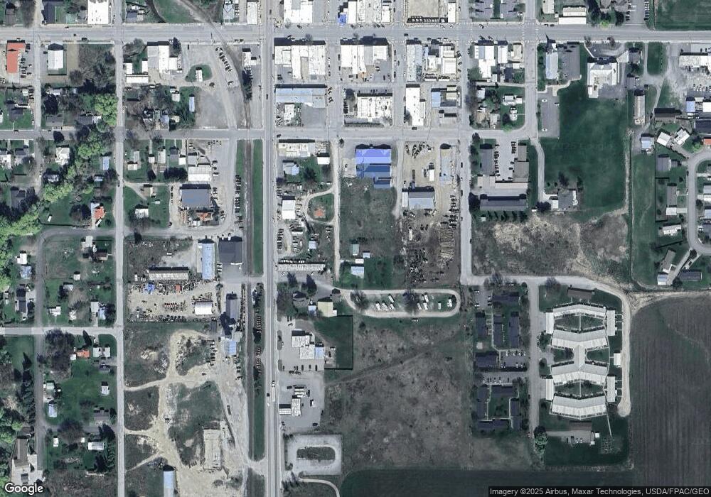 301 N 2nd St E, Chewelah, WA 99109 - photo 1