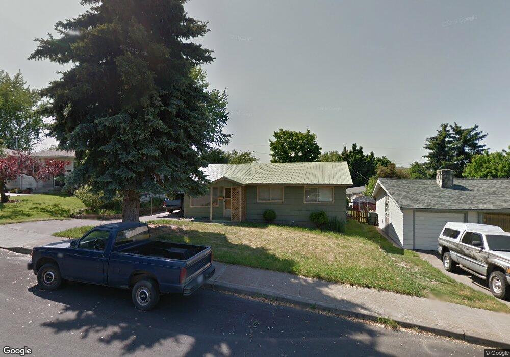 2426 SW Nye Ave, Pendleton, OR 97801 - photo 1