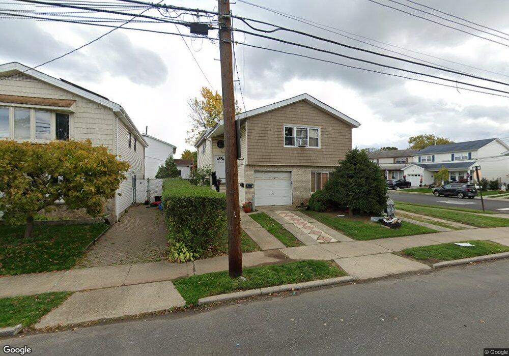 235 Willow Rd E, Staten Island, NY 10314 - photo 1