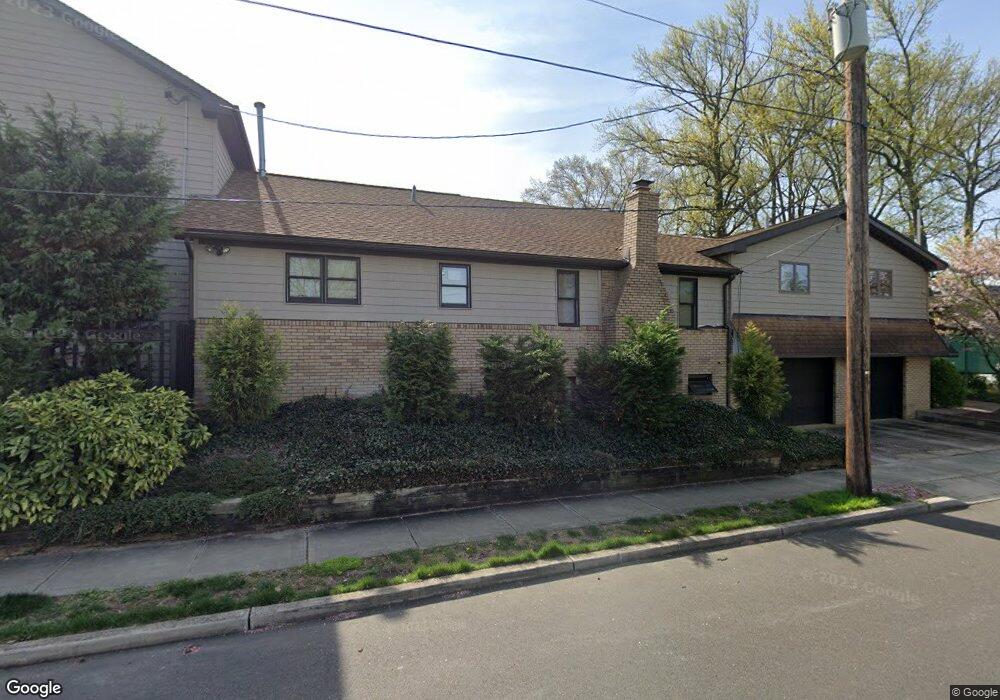 402 Buttonwood Ave, Maple Shade, NJ 08052 - photo 1