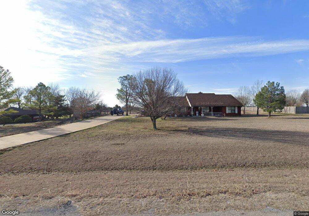 313 Wildflower Cir, Cache, OK 73527 - photo 1