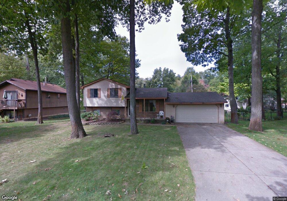 3610 Woodview Ave, West Bloomfield, MI 48324 - photo 1