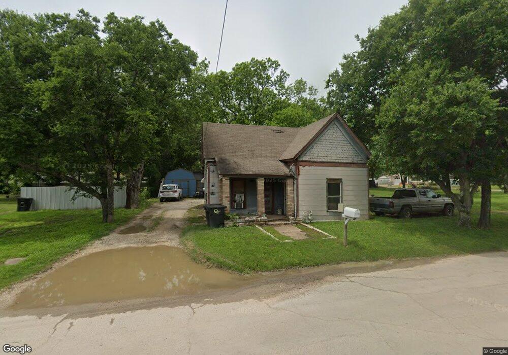 1111 Trinity St, Cleburne, TX 76031 - photo 1