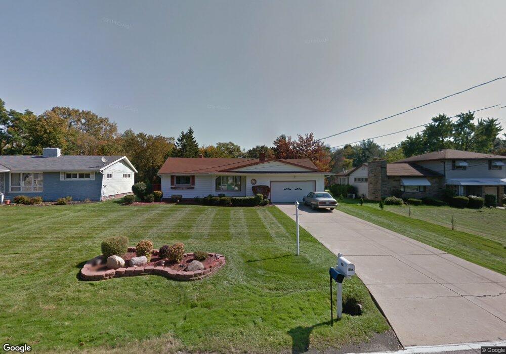 5417 Fairtree Rd, Bedford, OH 44146 - photo 1