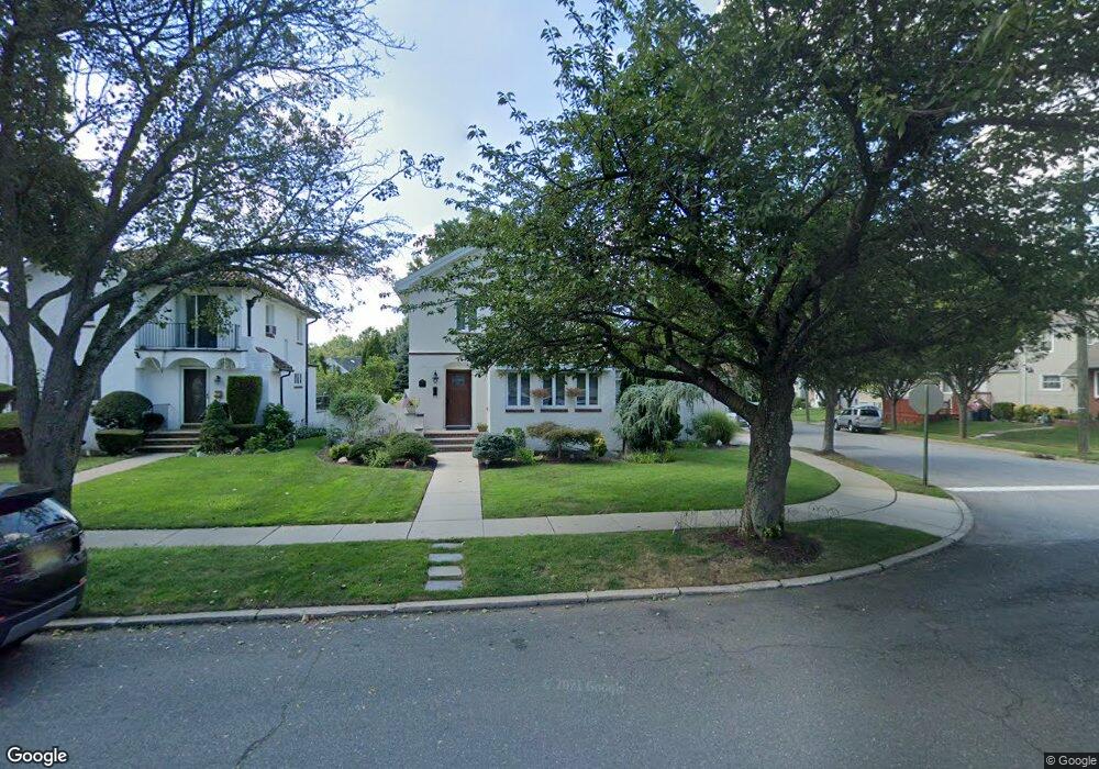 653 Bogert Rd, River Edge, NJ 07661 - photo 1