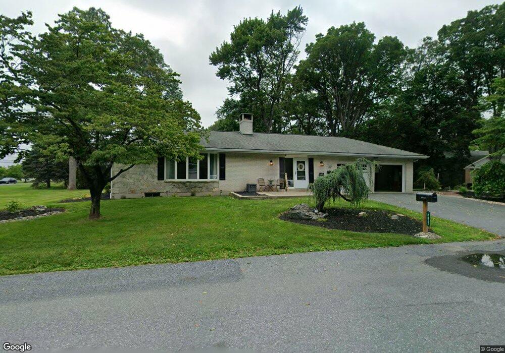 2832 Dogwood Ln, Bath, PA 18014 - photo 1