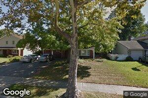92 Nottingham Rd, New Hyde Park, NY 11040