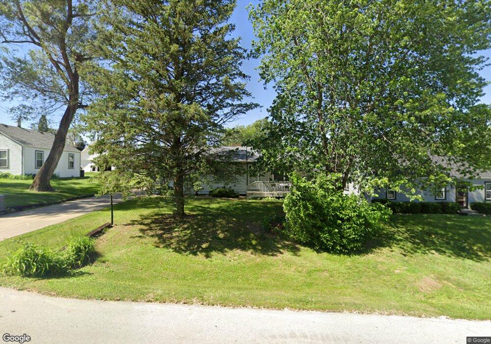 1820 E Marion St, Des Moines, IA 50320 - photo 1