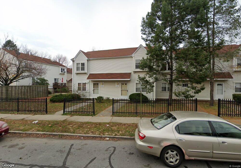 605 Pembroke St unit 2, Bridgeport, CT 06608 - photo 1