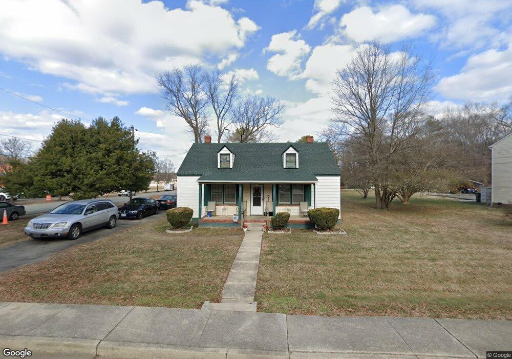 208 Berkley St, Ashland, VA 23005 - photo 1