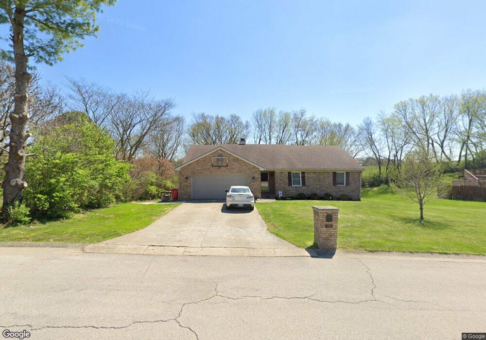 825 Isaac Shelby Cir E, Frankfort, KY 40601 - photo 1