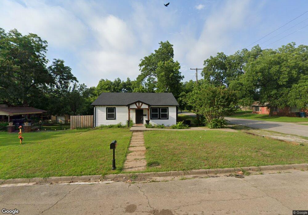 1530 W Johnson St, Denison, TX 75020 - photo 1
