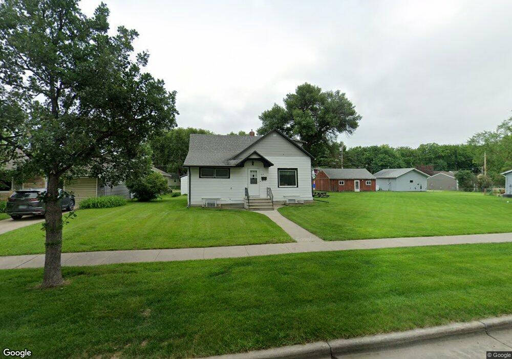 1615 9th St N, Fargo, ND 58102 - photo 1