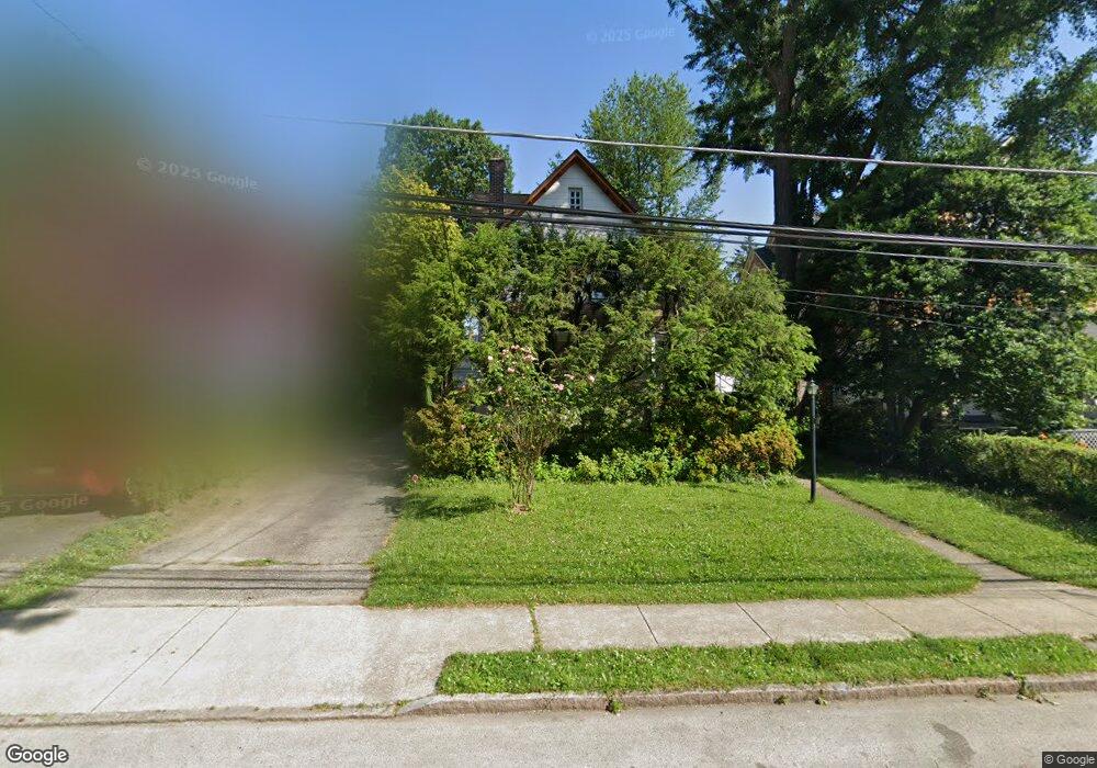 28 Saint Pauls Rd, Ardmore, PA 19003 - photo 1