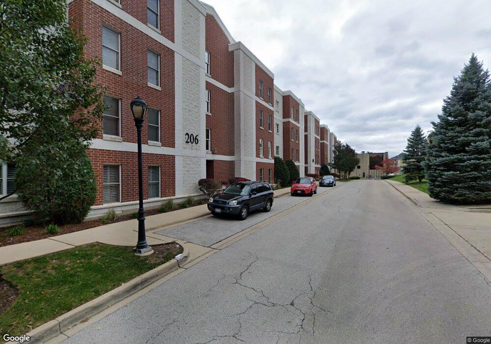 148 N Water St unit 302, Batavia, IL 60510 - photo 1