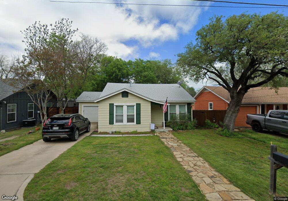 516 Norton St, Weatherford, TX 76086 - photo 1