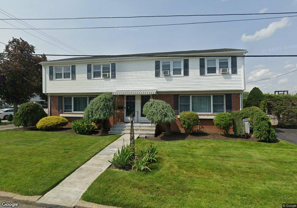 6 Hollins Dr, Cranston, RI 02920 - photo 1