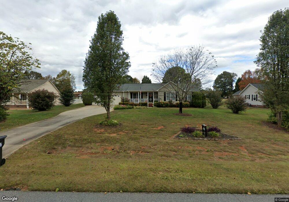 125 Ridgeview Rd, Statesville, NC 28625 - photo 1