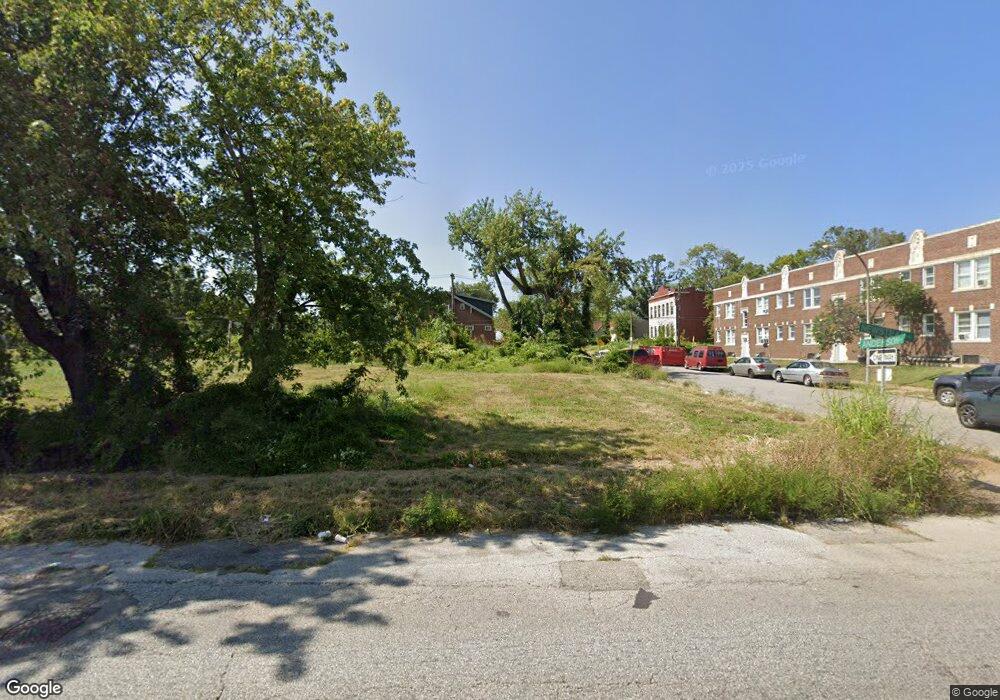 4251 N Newstead Ave, Saint Louis, MO 63115 - photo 1