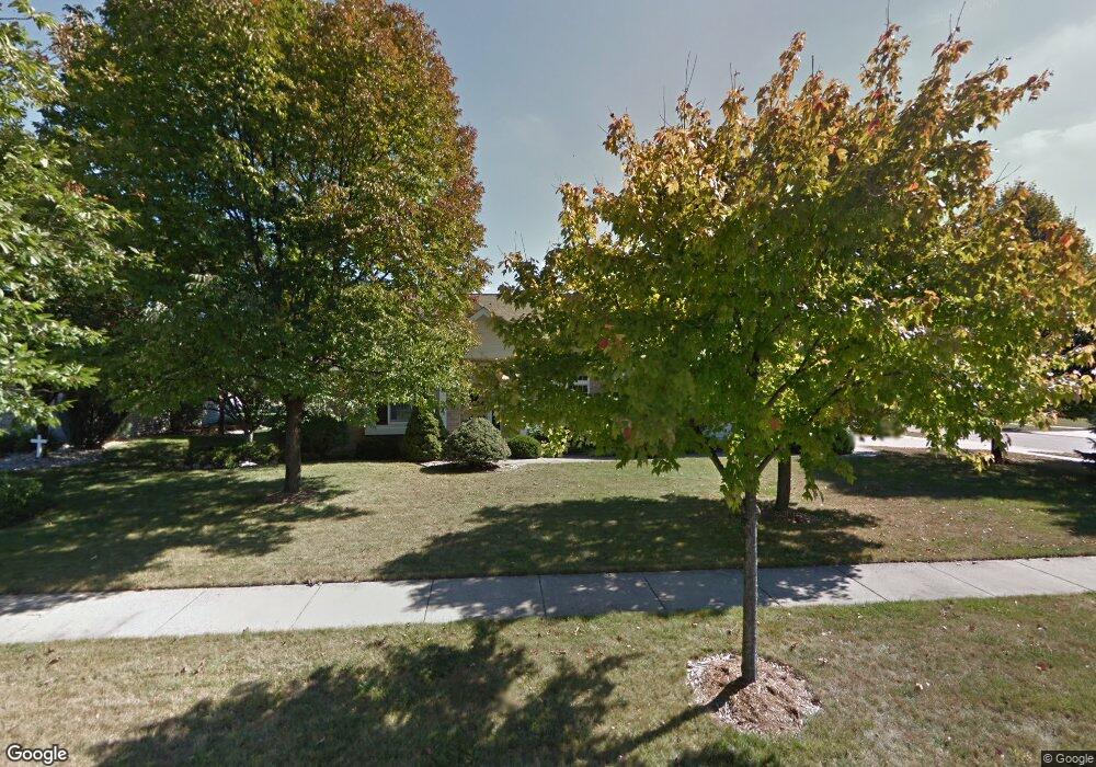 335 Stroebel Dr, Frankenmuth, MI 48734 - photo 1