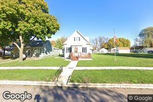 212 E Iowa Ave, George, IA 51237