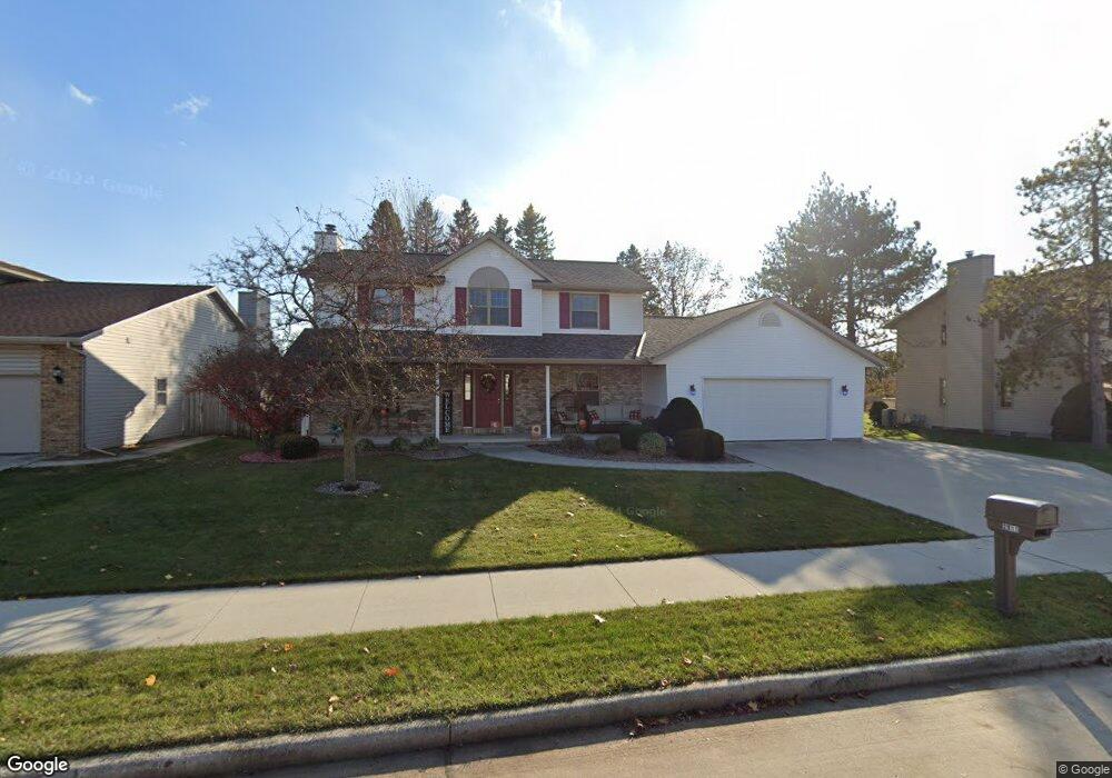 2911 44th St, Two Rivers, WI 54241 - photo 1