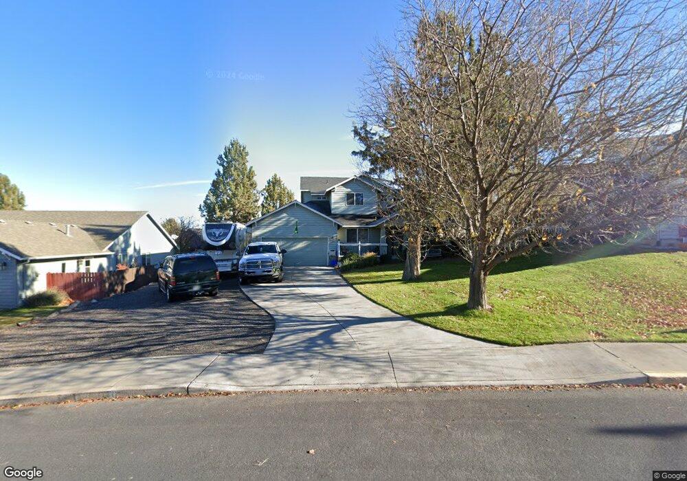 2136 SW 37th St, Redmond, OR 97756 - photo 1
