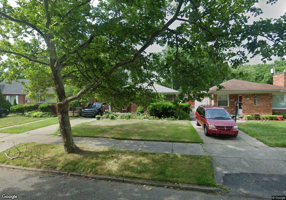 5701 Lannoo St, Grosse Pointe, MI 48236 - photo 1