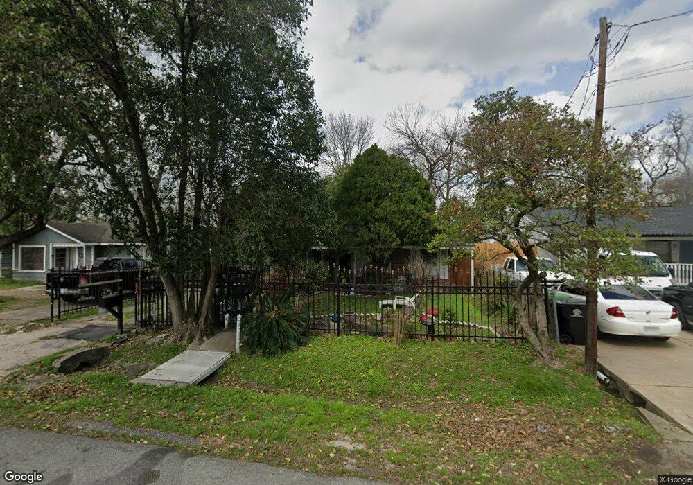 89 Burress St, Houston, TX 77022 - photo 1