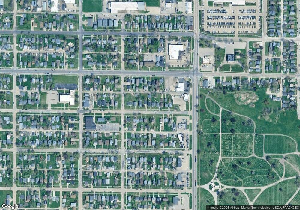 642 18th Ave SW, Cedar Rapids, IA 52404 - photo 1