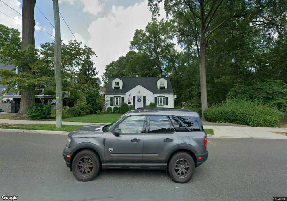 240 Continental Ave, River Edge, NJ 07661 - photo 1