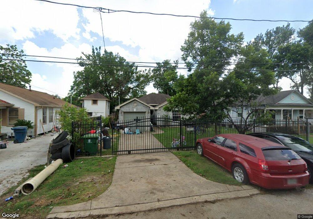 4042 Lucille St, Houston, TX 77026 - photo 1