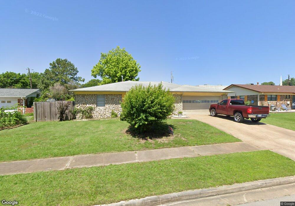 1142 N Hickory Place, Broken Arrow, OK 74012 - photo 1