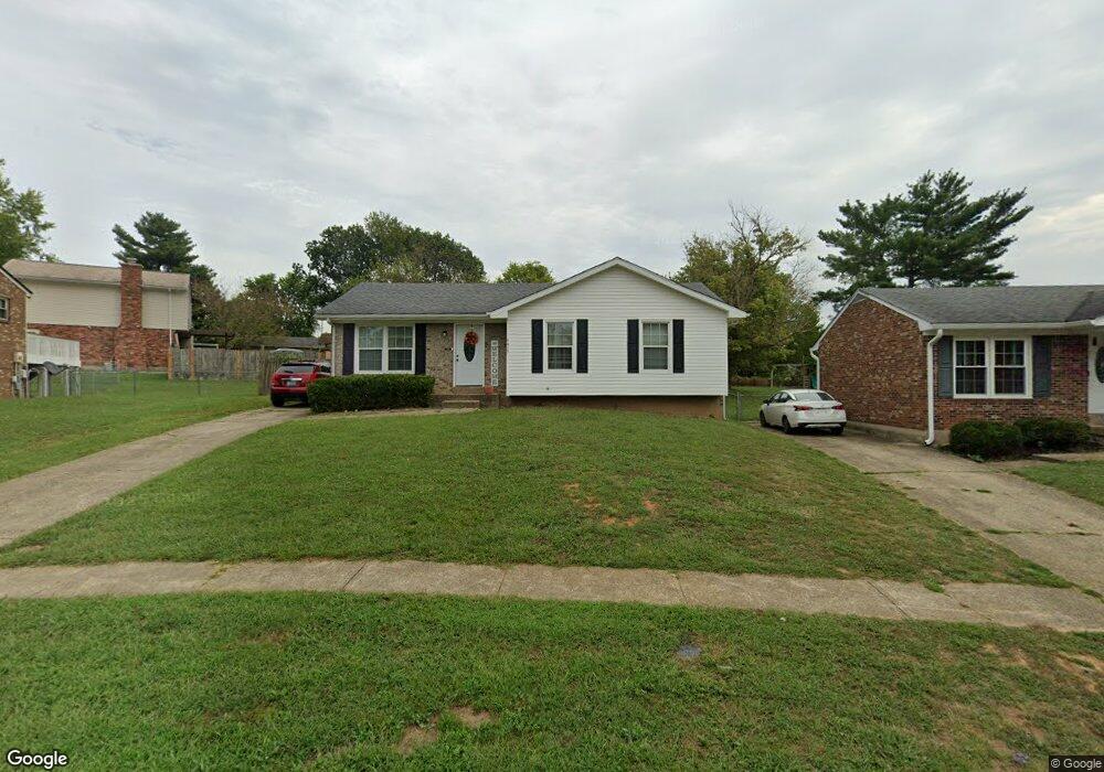 8403 Cloverport Dr, Louisville, KY 40228 - photo 1