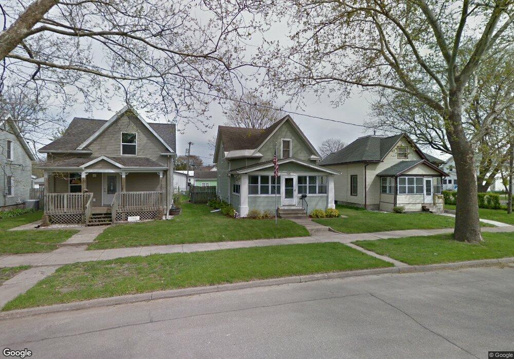 715 7th St SW, Cedar Rapids, IA 52404 - photo 1