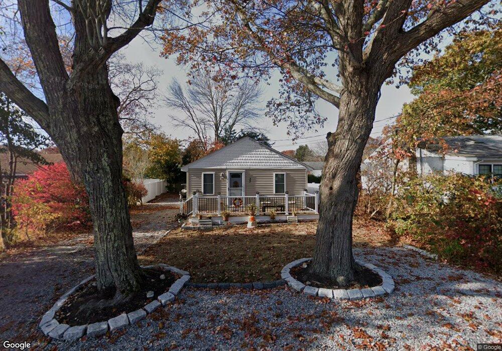 33 Hawks Nest Rd, Old Lyme, CT 06371 - photo 1