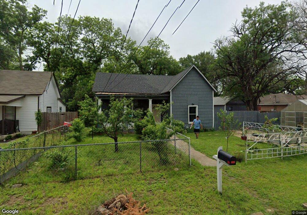 731 N Wilhite St, Cleburne, TX 76031 - photo 1