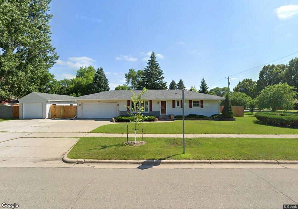 1 29th Ave NE, Fargo, ND 58102 - photo 1