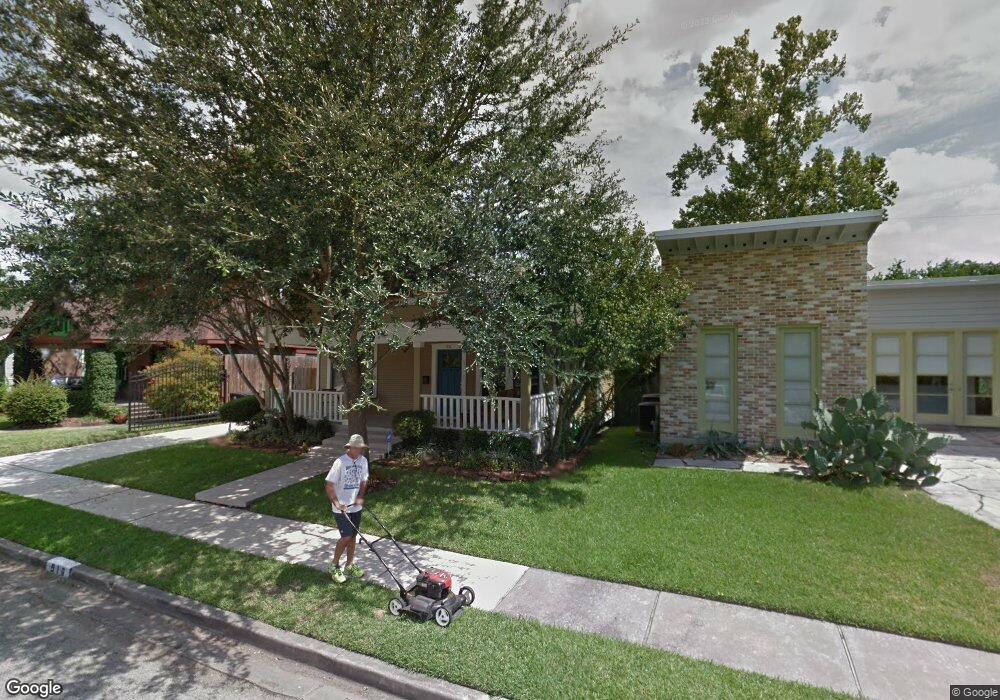 916 Omar St, Houston, TX 77009 - photo 1