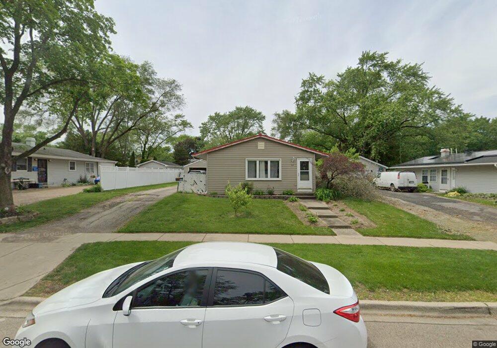 419 Tulsa Ave, Carpentersville, IL 60110 - photo 1