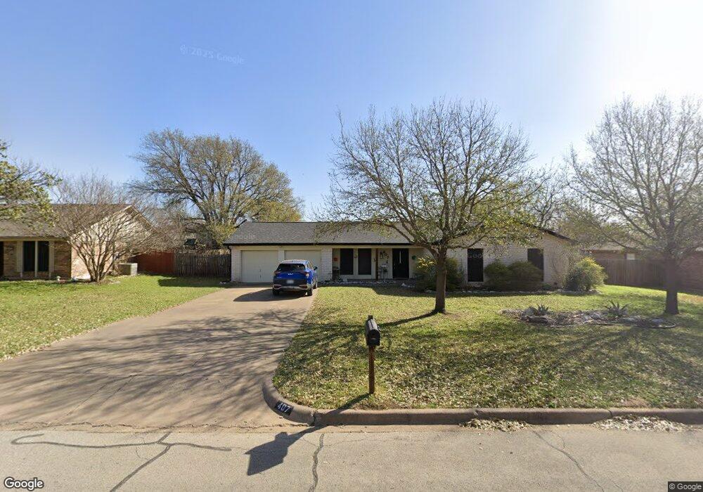 407 Rolling Hill Dr, Cleburne, TX 76033 - photo 1